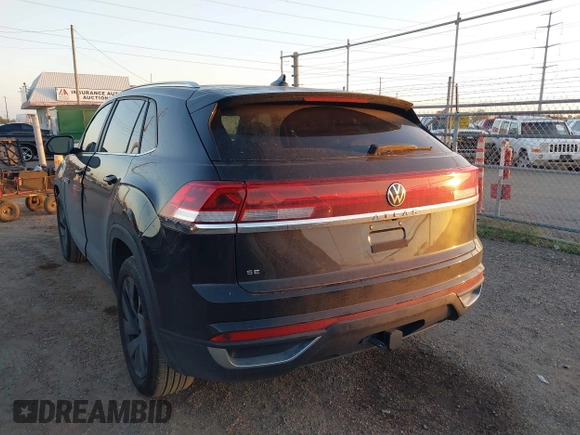 2024 Volkswagen Atlas SE with VIN 1V2JE2CA1RC235989, listed as a IAAI auction lot 41079770 with 9,723 mi miles and . Bid and sale history available at DreamBid. Image 3.