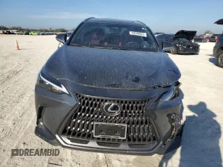 2023 Lexus NX 350h z VIN JTJAKCEZ2P5007758, wystawiony jako Copart lot #43540925 z przebiegiem Nie podano mil oraz Szkoda całkowita • Salvage title. Historia ofert i sprzedaży dostępna na DreamBid. Obrazek 5.
