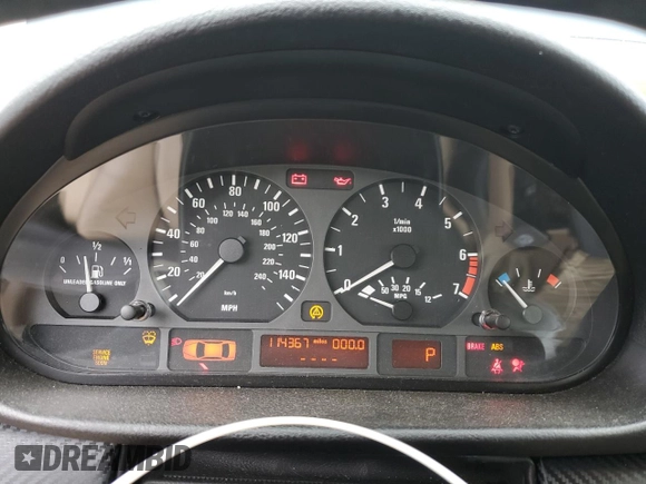 2003 BMW 3 Series 325xi z VIN WBAEU334X3PH86993, wystawiony jako Copart lot #62261955 z przebiegiem 114 367 mil mil oraz Szkoda całkowita • Salvage title. Historia ofert i sprzedaży dostępna na DreamBid. Obrazek 9.