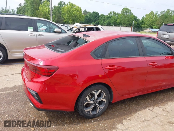 2019 Kia Forte LXS z VIN 3KPF24AD4KE063447, wystawiony jako IAAI lot #42278872 z przebiegiem 70 362 mil mil oraz . Historia ofert i sprzedaży dostępna na DreamBid. Obrazek 6.
