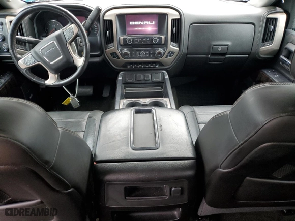 2015 GMC Sierra 2500HD Denali with VIN 1GT120EG1FF668772, listed as a Copart auction lot 84406604 with 113,260 mi miles and Salvage Title. Bid and sale history available at carsss.com. Image 8.