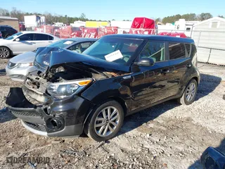 2018 Kia Soul + with VIN KNDJP3A53J7540544, listed as a IAAI auction lot 41184460 with 99,000 mi miles. Bid and sale history available at carsss.com. Image 2.