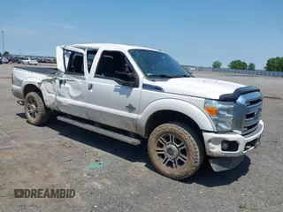 2013 Ford F-250 XL z VIN 1FT7W2BT6DEB55273, wystawiony jako IAAI lot #42323813 z przebiegiem 170 212 mil mil oraz . Historia ofert i sprzedaży dostępna na DreamBid. Obrazek 1.