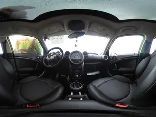 2012 MINI Countryman S z VIN WMWZC3C59CWL82955, wystawiony jako IAAI lot #42237702 z przebiegiem 61 903 mil mil oraz . Historia ofert i sprzedaży dostępna na DreamBid. Obrazek 19.