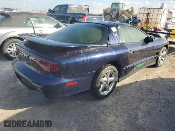 2001 Pontiac Firebird Formula with VIN 2G2FV22G812120764, listed as a Copart auction lot 80468124 with Not provided miles and Non repairable. Bid and sale history available at DreamBid. Image 3.