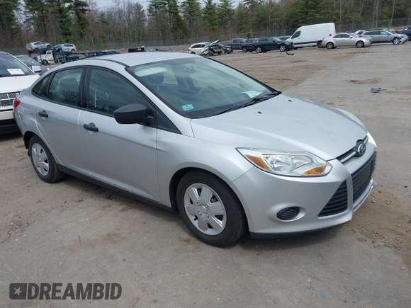 2013 Ford Focus S with VIN 1FADP3E24DL198181, listed as a IAAI auction lot 42052414 with 162,432 mi miles. Bid and sale history available at carsss.com. Image 1.