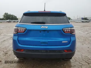 2022 Jeep Compass Latitude with VIN 3C4NJCBB7NT119404, listed as a Copart auction lot 64697404 with 48,743 mi miles and Salvage Title. Bid and sale history available at DreamBid. Image 6.