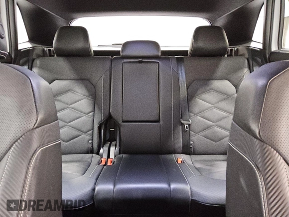 2024 Volkswagen Atlas SE z VIN 1V2WE2CAXRC219246, wystawiony jako Copart lot #55703915 z przebiegiem 39 735 mil mil oraz Czysty tytuł • Clean title. Historia ofert i sprzedaży dostępna na DreamBid. Obrazek 10.