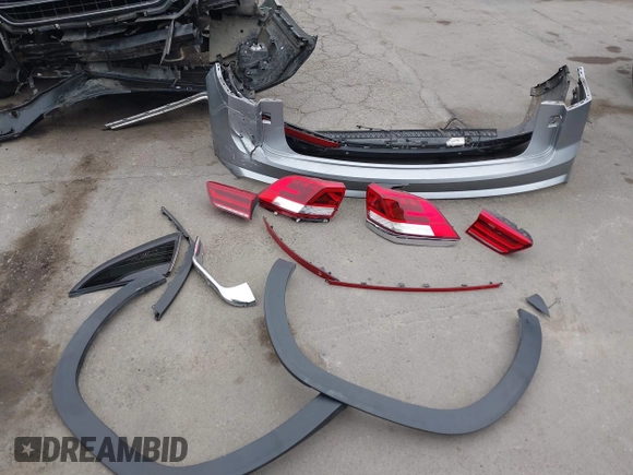 2021 Volkswagen Atlas SE с VIN 1V2WC2CA5MC236132, выставлен на аукционе IAAI как лот 42391621 с пробегом 55 145 миль миль и . История ставок и продаж доступна на DreamBid. Изображение 12.