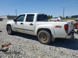 2008 Chevrolet Colorado 2LT z VIN 1GCDT13E588114935, wystawiony jako Copart lot #53210415 z przebiegiem 223 482 mil mil oraz Szkoda całkowita • Salvage title. Historia ofert i sprzedaży dostępna na DreamBid. Obrazek 2.