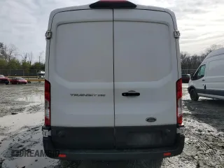 2018 Ford Transit with VIN 1FTYR2CM6JKB24072, listed as a Copart auction lot 44672085 with 61,641 mi miles and Clean Title. Bid and sale history available at carsss.com. Image 6.