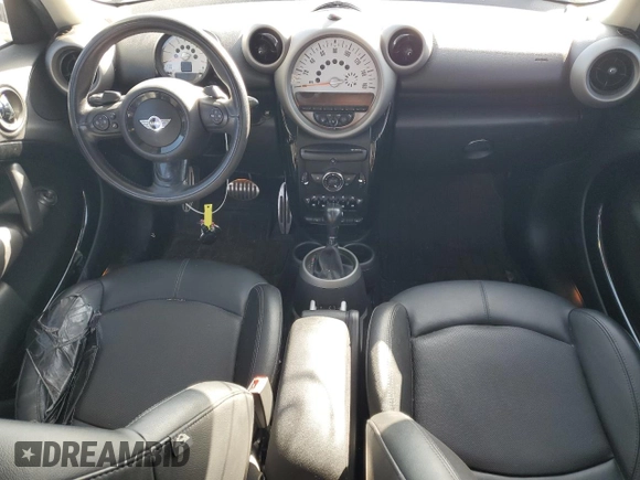 2012 MINI Countryman S with VIN WMWZC5C54CWL57389, listed as a Copart auction lot 49773945 with 120,889 mi miles and Salvage title. Bid and sale history available at DreamBid. Image 8.