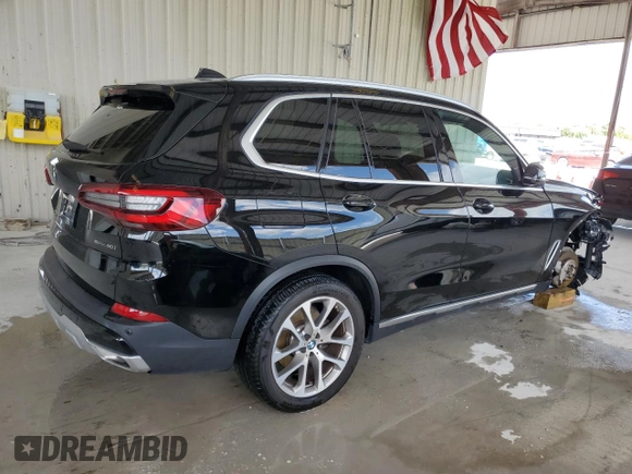 2023 BMW X5 sDrive40i with VIN 5UXCR4C05P9R70324, listed as a Copart auction lot 54661245 with 13,136 mi miles and Salvage title. Bid and sale history available at DreamBid. Image 3.