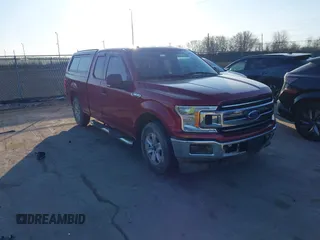 2018 Ford F-150 XL z VIN 1FTEX1CPXJKC77681, wystawiony jako IAAI lot #41749323 z przebiegiem 65 159 mil mil oraz . Historia ofert i sprzedaży dostępna na DreamBid. Obrazek 1.