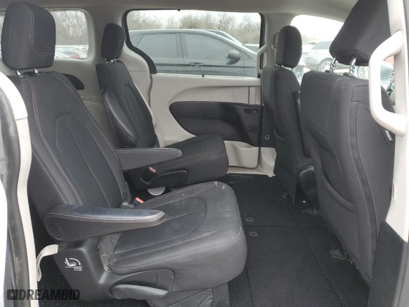 2019 Chrysler Pacifica Touring Plus with VIN 2C4RC1FG0KR541163, listed as a Copart auction lot 45921295 with 67,547 mi miles and Salvage Title. Bid and sale history available at carsss.com. Image 11.