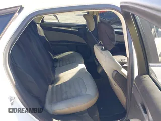 2014 Ford Fusion S with VIN 1FA6P0G71E5384783, listed as a IAAI auction lot 40868527 with 207,354 mi miles. Bid and sale history available at carsss.com. Image 8.