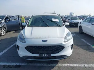 2020 Ford Escape SE with VIN 1FMCU9G62LUB72944, listed as a IAAI auction lot 41148835 with 90,705 mi miles. Bid and sale history available at carsss.com. Image 6.