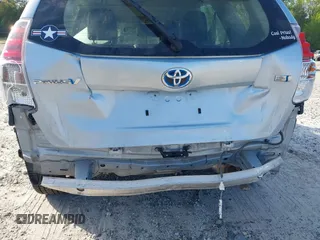 2016 Toyota Prius v Two with VIN JTDZN3EU2GJ042440, listed as a IAAI auction lot 42008316 with 160,000 mi miles. Bid and sale history available at carsss.com. Image 6.