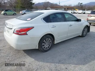 2015 Nissan Altima S with VIN 1N4AL3AP1FN308613, listed as a IAAI auction lot 41398676 with 152,886 mi miles and . Bid and sale history available at DreamBid. Image 4.