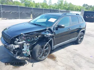 2017 Jeep Cherokee Sport z VIN 1C4PJLAB4HW514620, wystawiony jako IAAI lot #42070912 z przebiegiem 78 302 mil mil oraz . Historia ofert i sprzedaży dostępna na DreamBid. Obrazek 17.