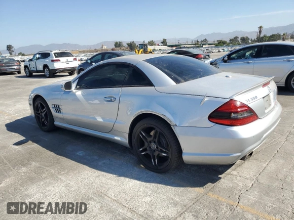 2009 Mercedes-Benz SL 550 z VIN WDBSK71F09F143733, wystawiony jako Copart lot #69045444 z przebiegiem 114 251 mil mil oraz Szkoda całkowita • Salvage title. Historia ofert i sprzedaży dostępna na DreamBid. Obrazek 2.