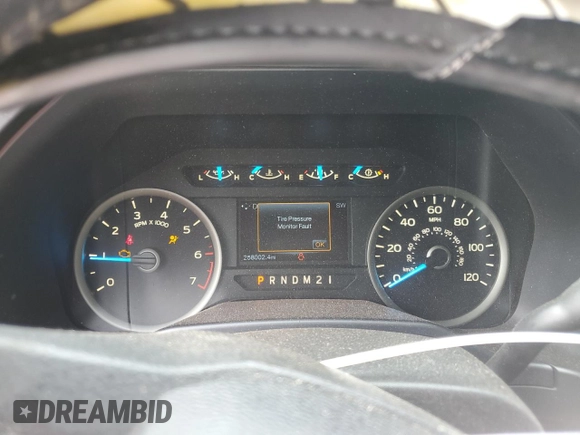 2015 Ford F-150 XLT with VIN 1FTEW1EG8FKE33918, listed as a Copart auction lot 60972635 with 258,002 mi miles and Salvage title. Bid and sale history available at DreamBid. Image 9.
