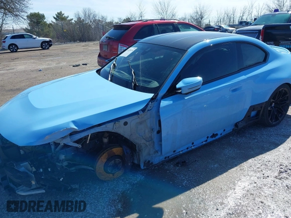 2023 BMW M2 z VIN 3MF13DM00P8D18677, wystawiony jako IAAI lot #41835134 z przebiegiem Nie podano mil oraz . Historia ofert i sprzedaży dostępna na DreamBid. Obrazek 18.