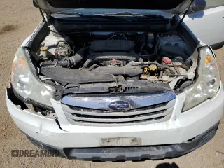 2011 Subaru Outback 2.5i z VIN 4S4BRCACXB3438773, wystawiony jako Copart lot #56755335 z przebiegiem 184 518 mil mil oraz Szkoda całkowita • Salvage title. Historia ofert i sprzedaży dostępna na DreamBid. Obrazek 11.