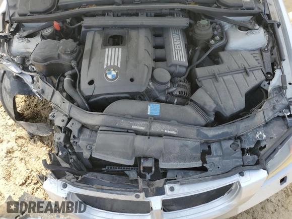 2008 BMW 3 Series 328xi with VIN WBAVC73508KX92158, listed as a Copart auction lot 61640585 with 168,101 mi miles and Salvage title. Bid and sale history available at DreamBid. Image 11.