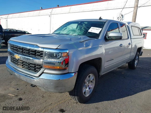 2018 Chevrolet Silverado 1500 LT with VIN 1GCVKREC0JZ157855, listed as a IAAI auction lot 41033669 with 127,315 mi miles. Bid and sale history available at carsss.com. Image 17.