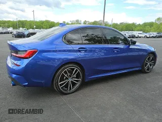 2021 BMW 3 Series 330i xDrive z VIN 3MW5R7J02M8C00695, wystawiony jako Copart lot #52340135 z przebiegiem 31 811 mil mil oraz Czysty tytuł • Clean title. Historia ofert i sprzedaży dostępna na DreamBid. Obrazek 3.