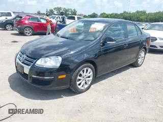 2010 Volkswagen Jetta SEL with VIN 3VWRX7AJ5AM098246, listed as a IAAI auction lot 42797172 with 160,972 mi miles and . Bid and sale history available at DreamBid. Image 2.