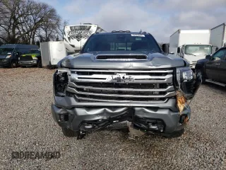 2024 Chevrolet Silverado 3500HD High Country with VIN 2GC4YVEY2R1127386, listed as a Copart auction lot 79103684 with 19,715 mi miles and Salvage Title. Bid and sale history available at carsss.com. Image 5.