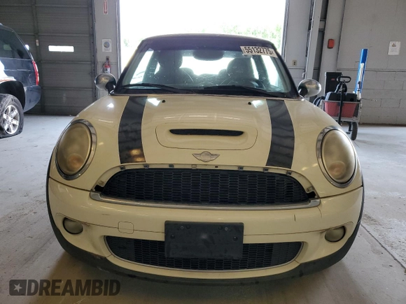 2010 MINI Hardtop S with VIN WMWMF7C5XATX41172, listed as a Copart auction lot 55132775 with 127,674 mi miles and Clean Title. Bid and sale history available at DreamBid. Image 5.