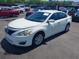 2015 Nissan Altima S with VIN 1N4AL3AP7FN897201, listed as a IAAI auction lot 42026527 with 192,944 mi miles and . Bid and sale history available at carsss.com. Image 2.