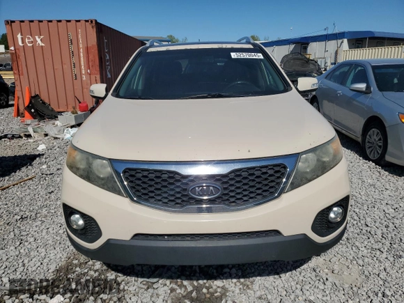 2011 Kia Sorento EX with VIN 5XYKU4A29BG116105, listed as a Copart auction lot 52570045 with 268,549 mi miles and Salvage Title. Bid and sale history available at carsss.com. Image 5.