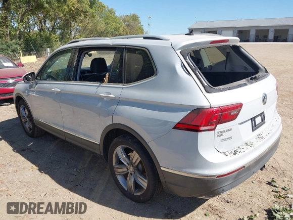 2018 Volkswagen Tiguan SEL Premium with VIN 3VV5B7AX5JM004713, listed as a IAAI auction lot 40498843 with 92,256 mi miles and . Bid and sale history available at DreamBid. Image 3.