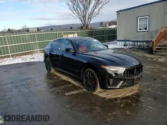 2019 Maserati Levante GranSport with VIN ZN661XUS0KX337384, listed as a Copart auction lot 82581764 with 31,926 mi miles and Salvage Title. Bid and sale history available at carsss.com. Image 14.