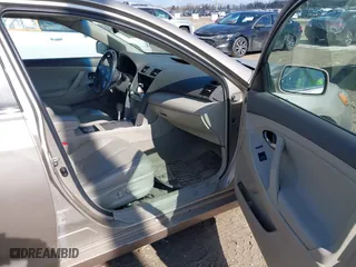 2009 Toyota Camry Hybrid with VIN 4T1BB46K39U087090, listed as a IAAI auction lot 41684578 with 185,320 mi miles. Bid and sale history available at carsss.com. Image 5.