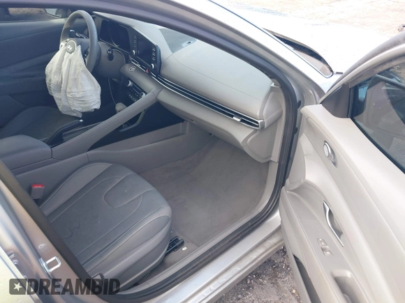 2022 Hyundai Elantra SEL with VIN 5NPLM4AG4NH057669, listed as a IAAI auction lot 41650329 with 14,763 mi miles and . Bid and sale history available at DreamBid. Image 5.