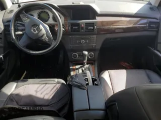 2011 Mercedes-Benz GLK 350 z VIN WDCGG8HBXBF661463, wystawiony jako Copart lot #54173625 z przebiegiem Nie podano mil oraz Szkody całkowita. Historia ofert i sprzedaży dostępna na DreamBid. Obrazek 8.