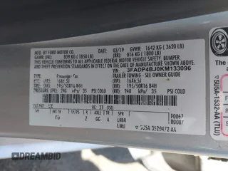 2019 Ford Fiesta SE z VIN 3FADP4BJ0KM133096, wystawiony jako IAAI lot #42204601 z przebiegiem 108 904 mil mil oraz . Historia ofert i sprzedaży dostępna na DreamBid. Obrazek 9.