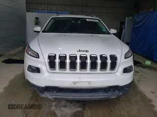 2016 Jeep Cherokee Latitude with VIN 1C4PJMCB6GW327039, listed as a Copart auction lot 48768345 with 81,354 mi miles and Salvage Title. Bid and sale history available at carsss.com. Image 5.