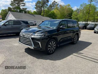 2018 Lexus LX 570 z VIN JTJHY7AX8J4258452, wystawiony jako Copart lot #57357365 z przebiegiem 131 556 mil mil oraz Czysty tytuł • Clean title. Historia ofert i sprzedaży dostępna na DreamBid. Obrazek 1.