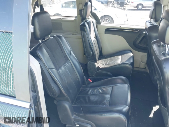 2015 Chrysler Town & Country Limited Platinum with VIN 2C4RC1GG2FR529357, listed as a IAAI auction lot 41924159 with 220,575 mi miles and . Bid and sale history available at DreamBid. Image 8.