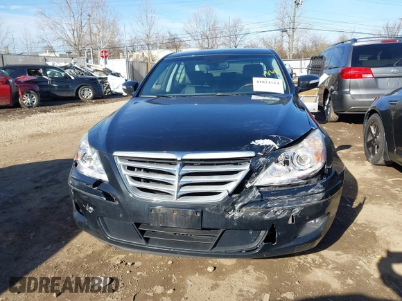 2011 Hyundai Genesis with VIN KMHGC4DF0BU114549, listed as a IAAI auction lot 41824114 with 142,970 mi miles. Bid and sale history available at carsss.com. Image 11.