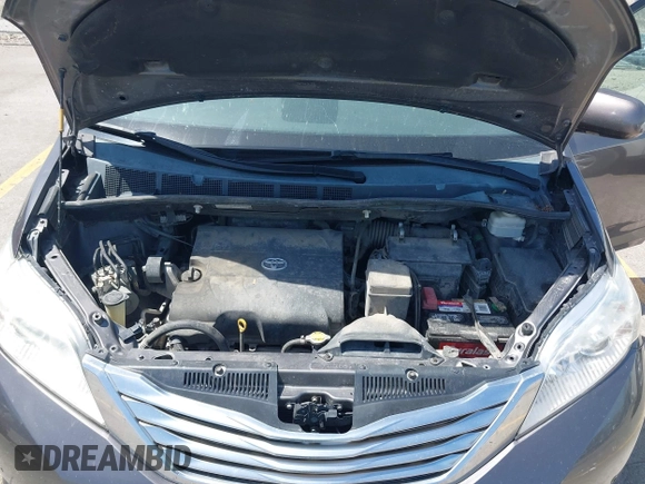 2012 Toyota Sienna XLE AAS with VIN 5TDYK3DCXCS251984, listed as a IAAI auction lot 42235046 with 126,404 mi miles and . Bid and sale history available at DreamBid. Image 10.