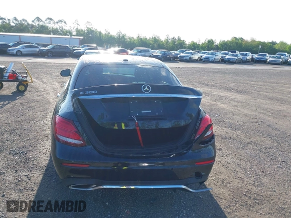 2018 Mercedes-Benz E-Class E 300 with VIN WDDZF4JB5JA474184, listed as a IAAI auction lot 41964703 with 32,278 mi miles. Bid and sale history available at carsss.com. Image 16.