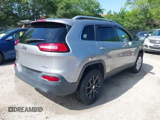 2016 Jeep Cherokee Latitude с VIN 1C4PJMCB8GW123908, выставлен на аукционе IAAI как лот 42321988 с пробегом 77 358 миль миль и . История ставок и продаж доступна на DreamBid. Изображение 4.