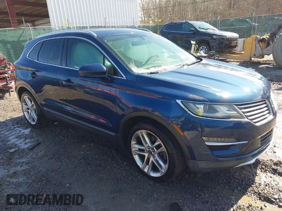 2015 Lincoln MKC with VIN 5LMTJ2AH2FUJ12531, listed as a IAAI auction lot 41639903 with 112,835 mi miles. Bid and sale history available at carsss.com. Image 1.